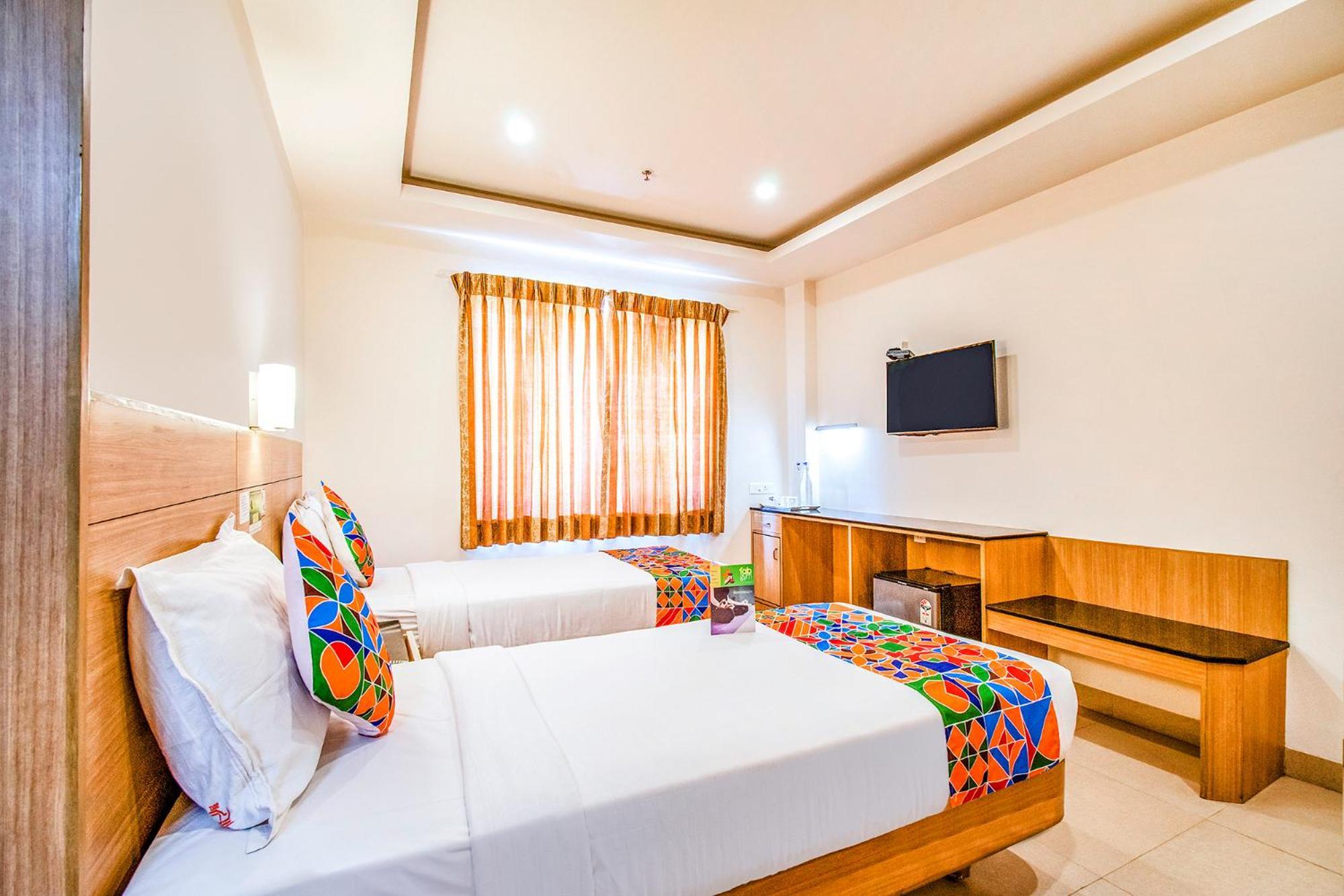 Fabhotel Prime Royal Castle Gandhipuram Coimbatore Exterior photo