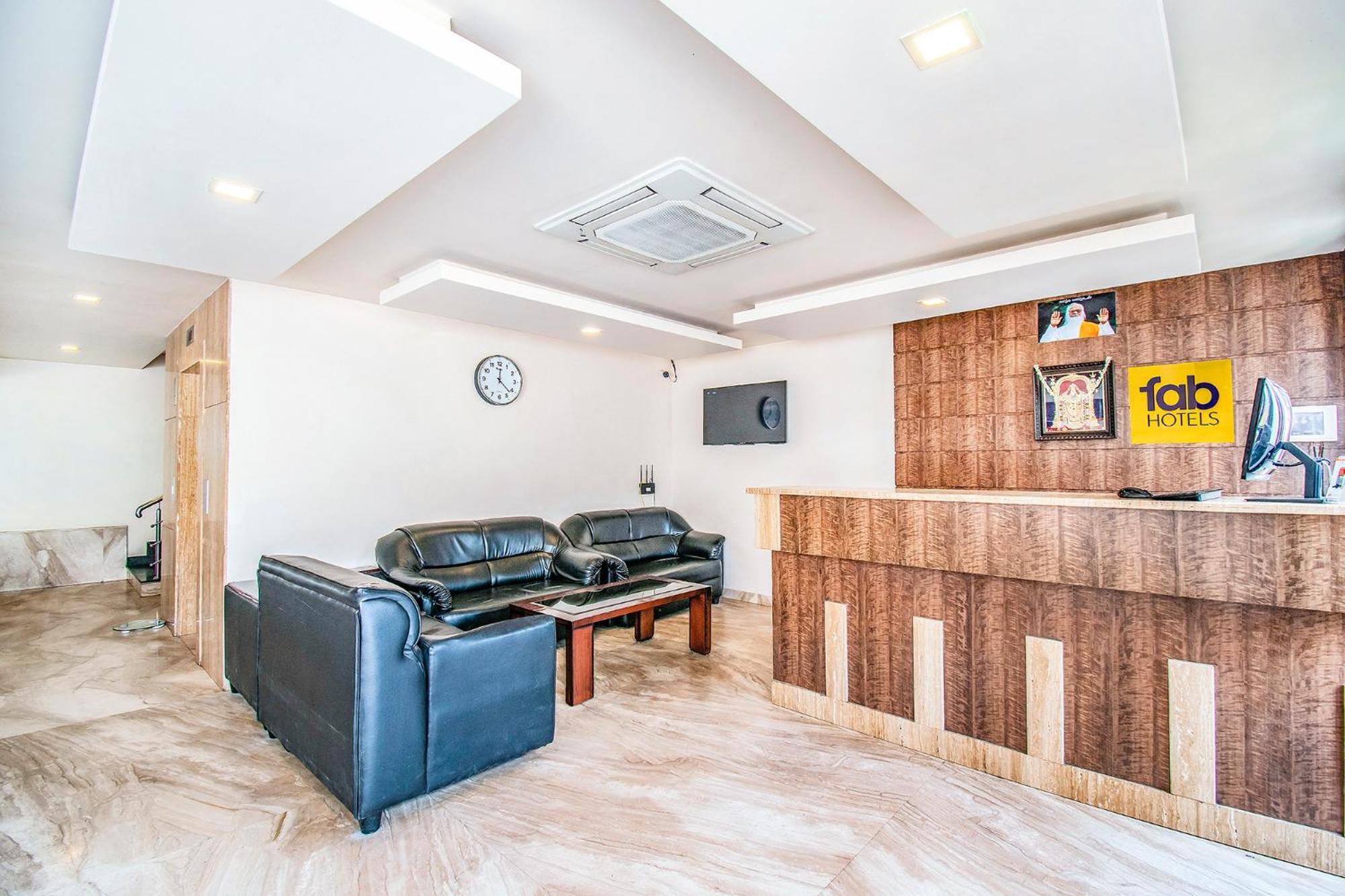 Fabhotel Prime Royal Castle Gandhipuram Coimbatore Exterior photo