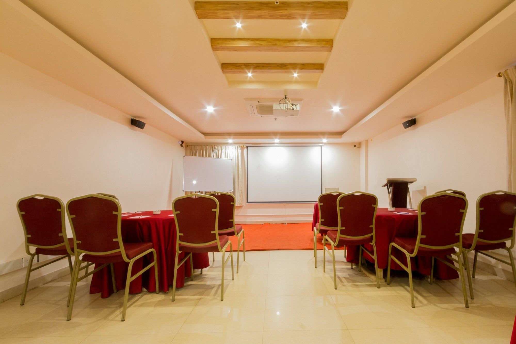 Fabhotel Prime Royal Castle Gandhipuram Coimbatore Exterior photo