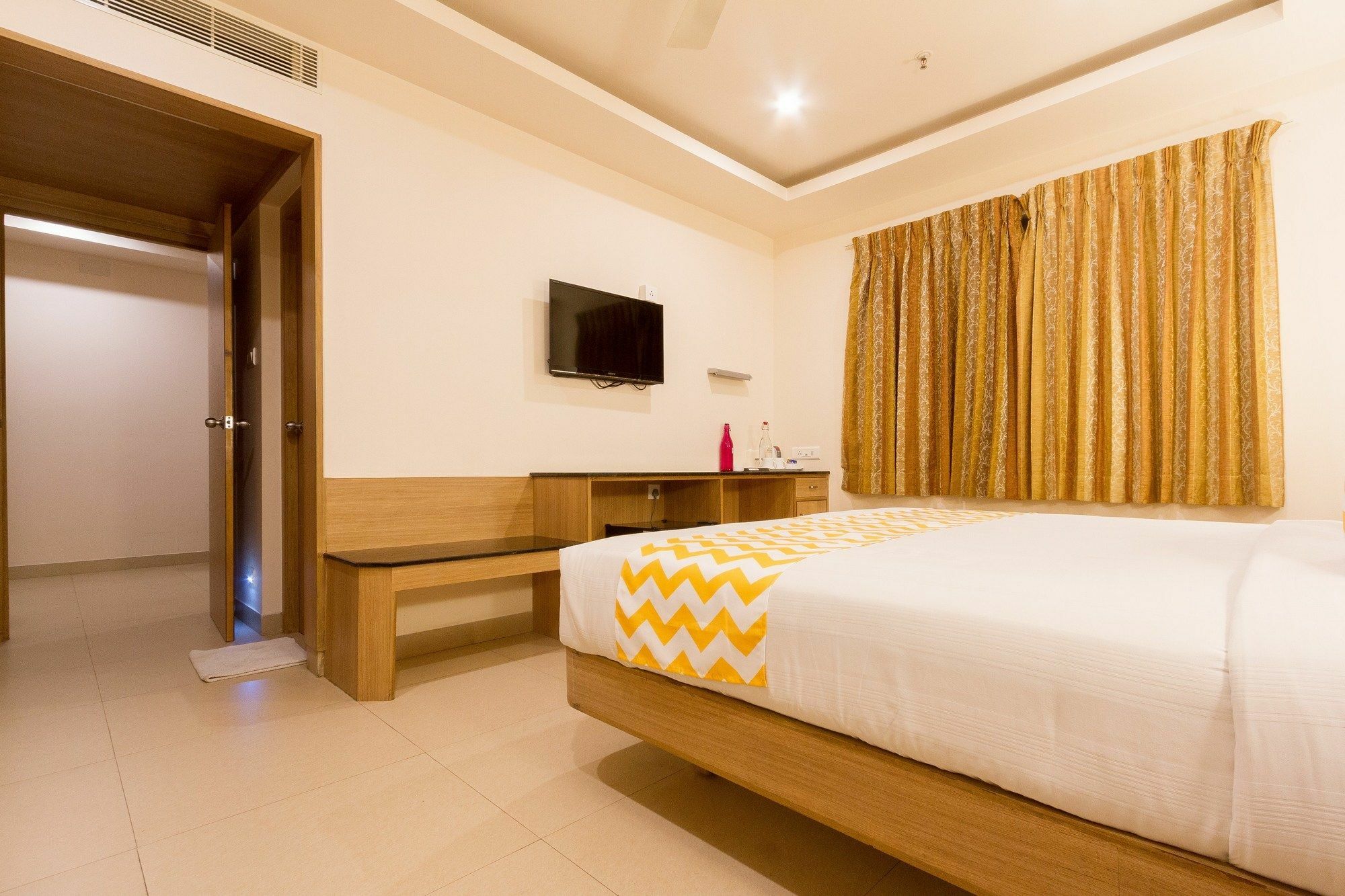 Fabhotel Prime Royal Castle Gandhipuram Coimbatore Exterior photo