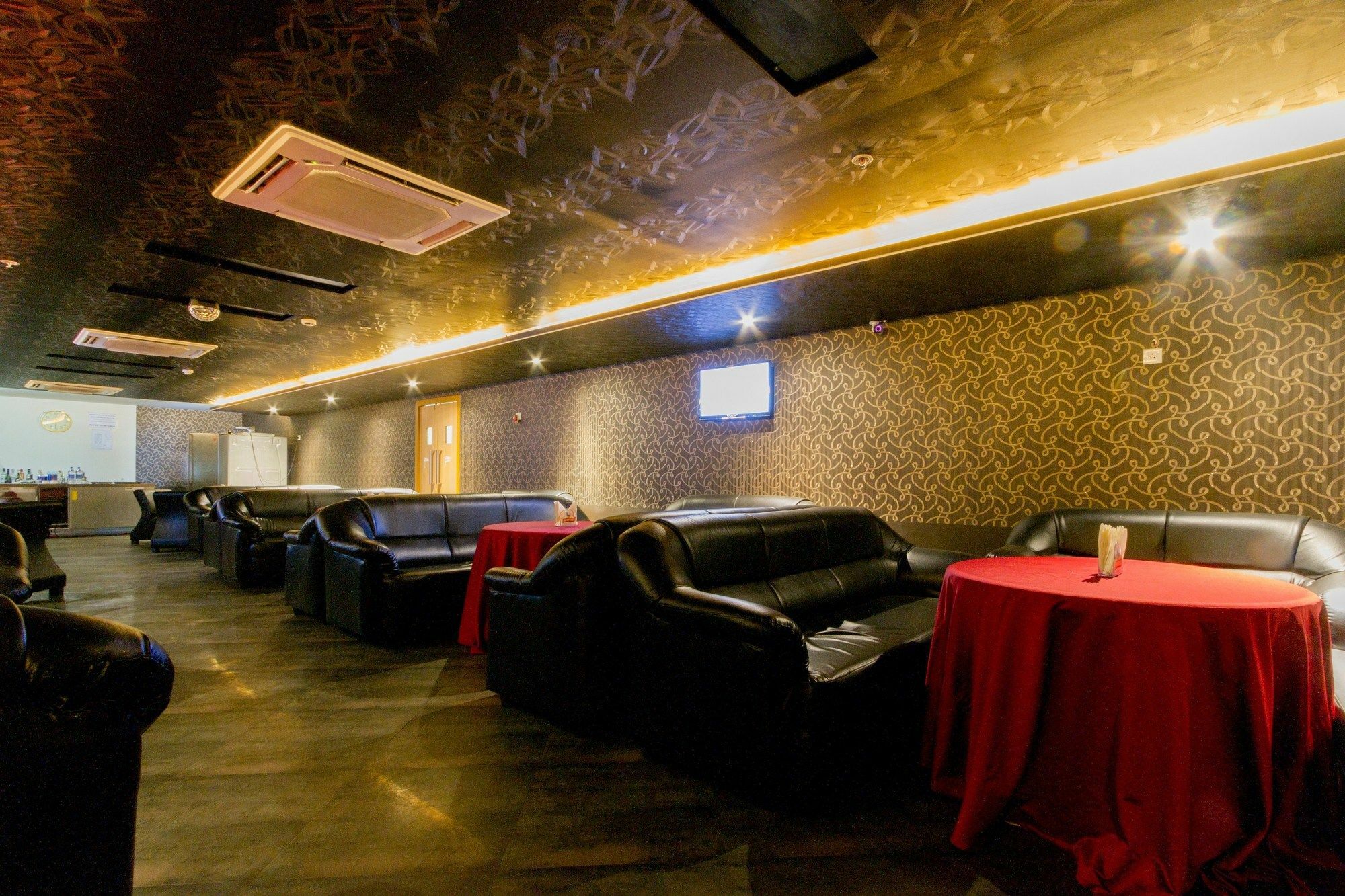 Fabhotel Prime Royal Castle Gandhipuram Coimbatore Exterior photo